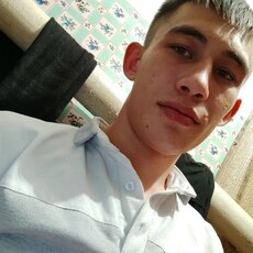 Паша, 24, Краматорск