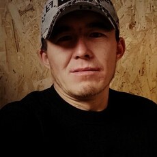 Слава, 32, Пласт