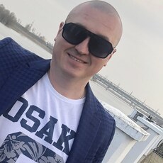Валера, 38, Полевской