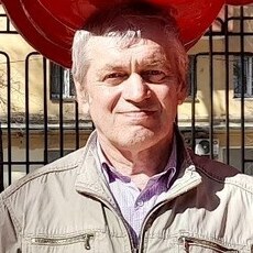 Анатолий, 69, Емва
