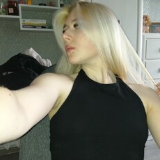 Флора, 20, Тихвин