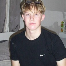 Игнат, 19, Городовиковск