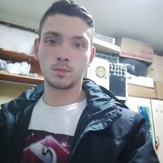 Дмитрий, 26, Красногоровка