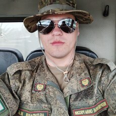 Валерий, 26, Новосиль