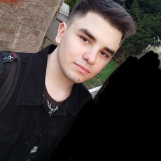 Виталя, 24, Луга