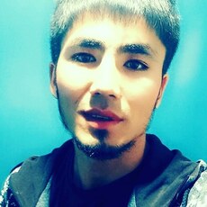 Вячеслав, 27, Родники