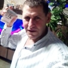 Филя, 57, Докучаевск
