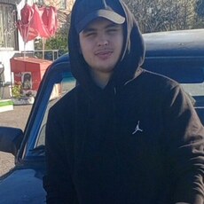 Витя, 25, Горбатов