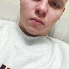 Максим, 21, Волгодонск