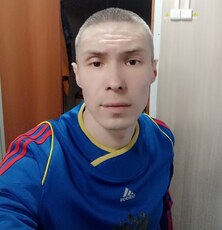 Витя, 30, Иланский