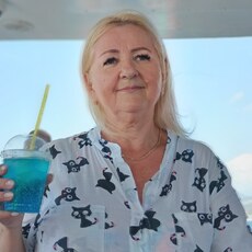 Маша, 66, Саратов