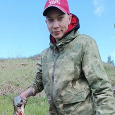 Лев, 22, Балабаново
