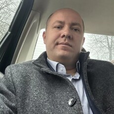 Адриан, 39, Орехов
