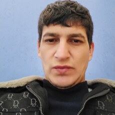 Слава, 24, Ардон