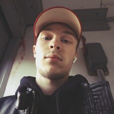 Яша, 20, Саянск