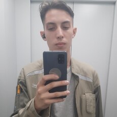 Олег, 23, Макаров