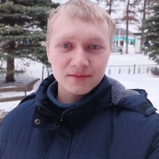 Эдуард, 21, Красноармейск (Саратовская область)