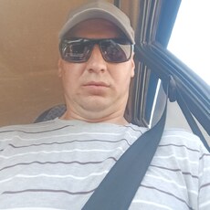 Яша, 38, Комсомольское