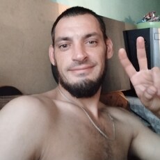 Юлиан, 27, Ровеньки