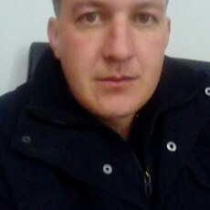 Лев, 28, Богучар