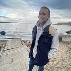 Фёдор, 32, Дно