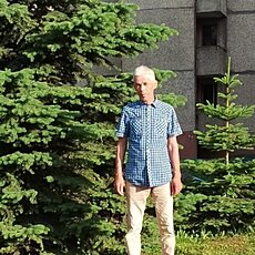 Слава, 70, Чадан