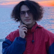 Богдан, 22, Липки