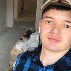 Юрий, 24, Знаменск