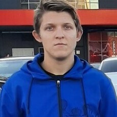 Борис, 23, Октябрьский