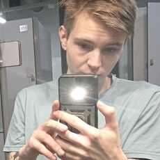 Илюха, 26, Красноармейск (Саратовская область)