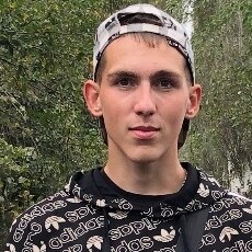 Михаил, 21, Алзамай