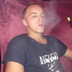 Владлен, 24, Кологрив