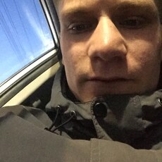 Нестор, 22, Урень