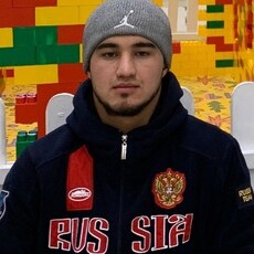Илюха, 23, Луга