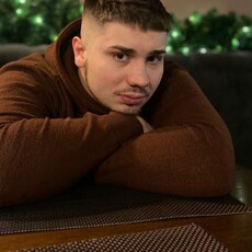 Дмитрий, 26, Серафимович