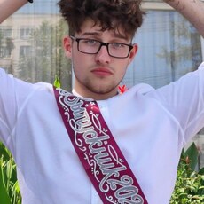 Веня, 20, Козловка