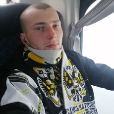 Лев, 25, Светлодарск