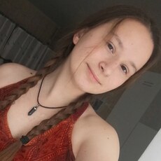 Вероника, 21, Мирный (Архангельская область)