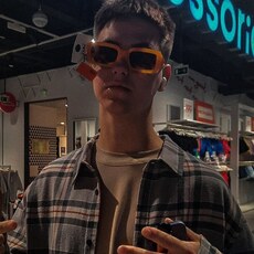 Иосиф, 22, Шарыпово