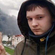 Ян, 22, Волгореченск