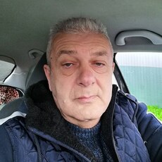 Артём, 63, Саратов