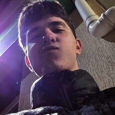 Геннадий, 23, Жиздра
