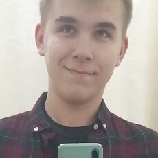 Олег, 21, Лянтор