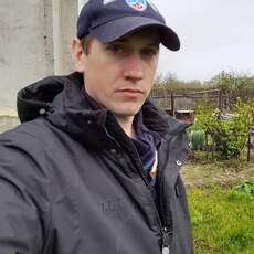 Павел, 30, Чекалин