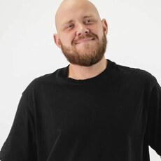 Антон, 31, Гатчина
