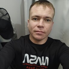 Лёша, 37, Щёкино