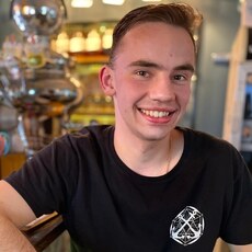 Илья, 23, Вяземский