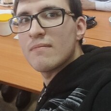 Ден, 22, Качканар