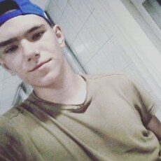Слава, 22, Вилючинск