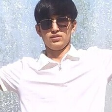 Юра, 20, Гурьевск (Кемеровская область)